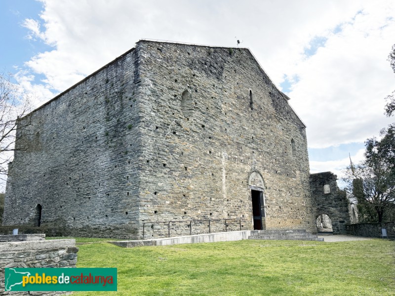 Les Masies de Roda - Monestir de Sant Pere de Casserres. Església