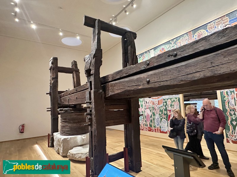 Vilafranca del Penedès - Vinseum. Premsa de biga (Foto: Albert Esteves, 2026) Vilafranca del Penedès - Vinseum. Premsa de biga