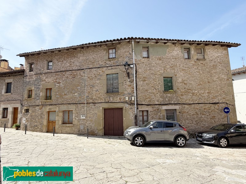 Taradell - Casa de la plaça Gili (Foto: Albert Esteves, 2026) Taradell - Casa de la plaça Gili