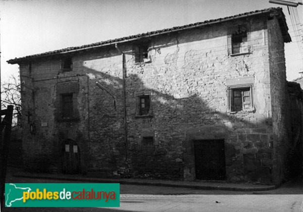 Sant Julià de Vilatorta - Can Marçal (Foto: Carme Torrents -invarquit.cultura.gencat.cat-, 1986) Sant Julià de Vilatorta - Can Marçal