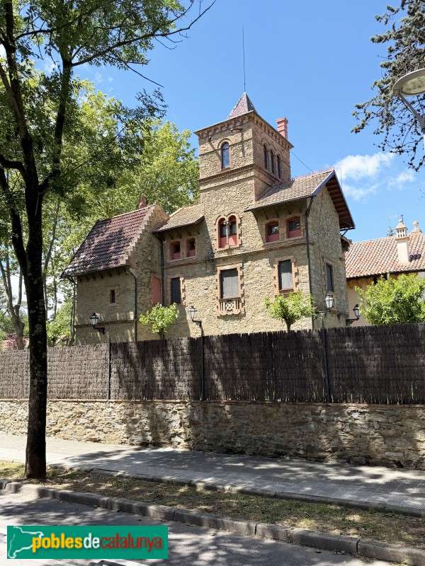 Sant Julià de Vilatorta - Can Madiroles