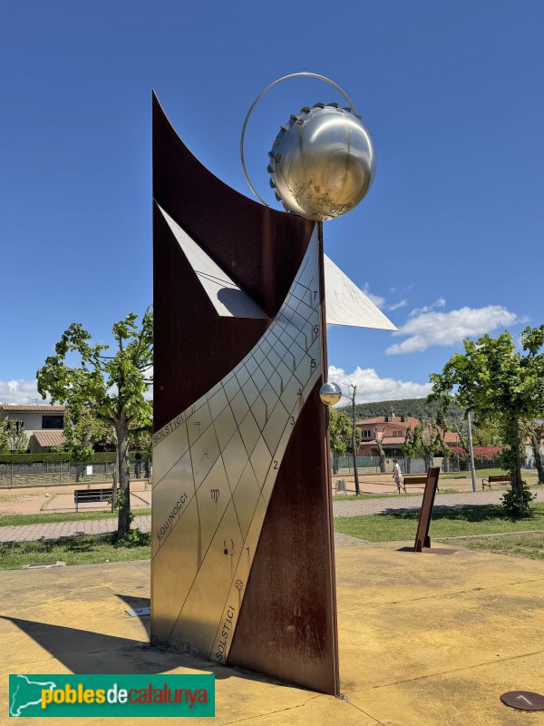 Sant Julià de Vilatorta - Rellotge de sol Àngel de la Concòrdia (Foto: Albert Esteves, 2026) Sant Julià de Vilatorta - Rellotge de sol Àngel de la Concòrdia