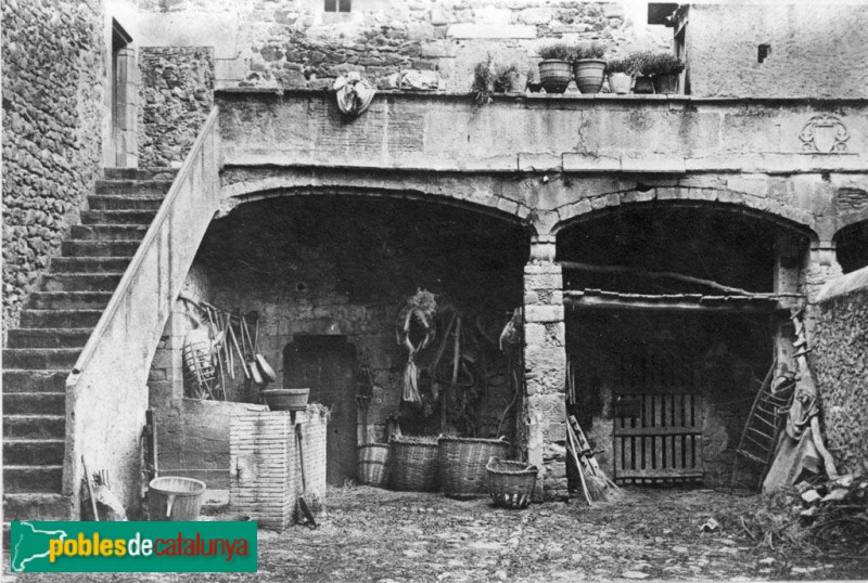 Sant Gregori - Castell de Cartellà (Foto: <i>Anònima -Arxiu Fotogràfic Centre Excursionista de Catalunya-</i>, 1890-1836) Sant Gregori - Castell de Cartellà