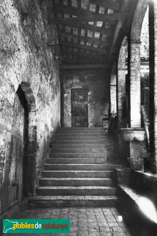Sant Gregori - Castell de Cartellà (Foto: <i>Anònima -Arxiu Fotogràfic Centre Excursionista de Catalunya-</i>, 1890-1918) Sant Gregori - Castell de Cartellà