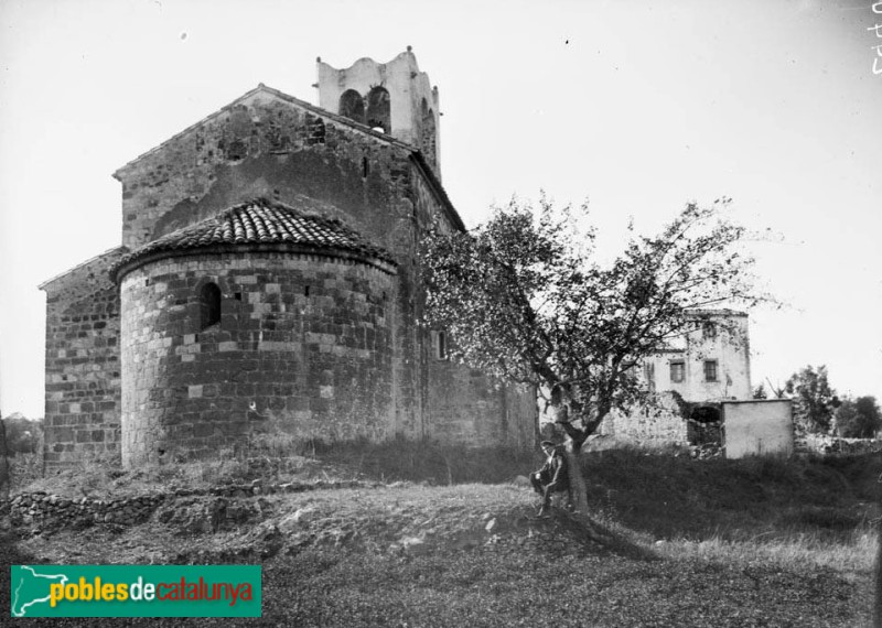 Canet d'Adri - Església de Sant Llorenç d'Adri (Foto: <i>Anònima -Arxiu Fotogràfic Centre Excursionista de Catalunya-</i>, 1882-1929) Canet d'Adri - Església de Sant Llorenç d'Adri