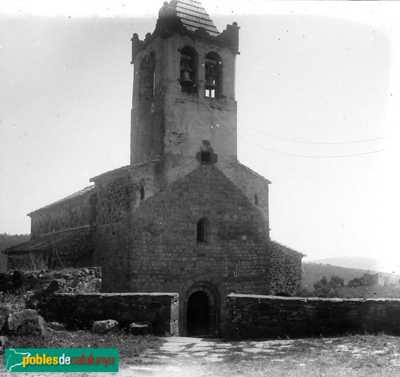 Canet d'Adri - Església de Sant Llorenç d'Adri (Foto: <i>Josep Salvany -Fons Salvany. Biblioteca de Catalunya-</i>, 1924) Canet d'Adri - Església de Sant Llorenç d'Adri