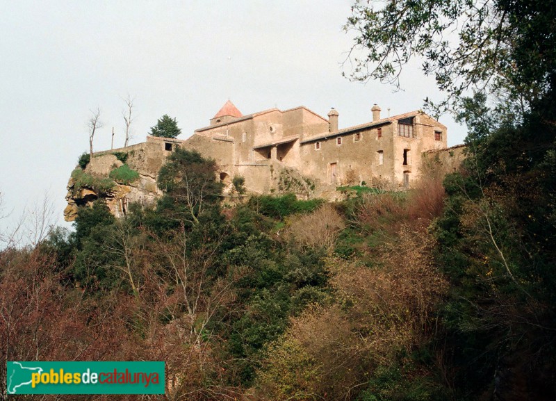 Canet d'Adri - Santuari de Santa Maria de Rocacorba (Foto: <i>Jordi Contijoch -invarquit.cultura.gencat.cat-</i>, 1994) Canet d'Adri - Santuari de Santa Maria de Rocacorba