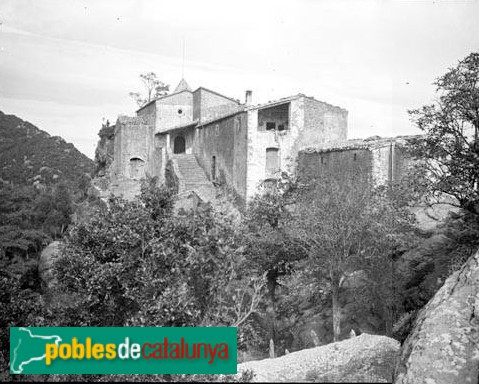 Canet d'Adri - Santuari de Santa Maria de Rocacorba (Foto: <i>Ernest Mullor -Arxiu Fotogràfic Centre Excursionista de Catalunya-</i>, 1925) Canet d'Adri - Santuari de Santa Maria de Rocacorba