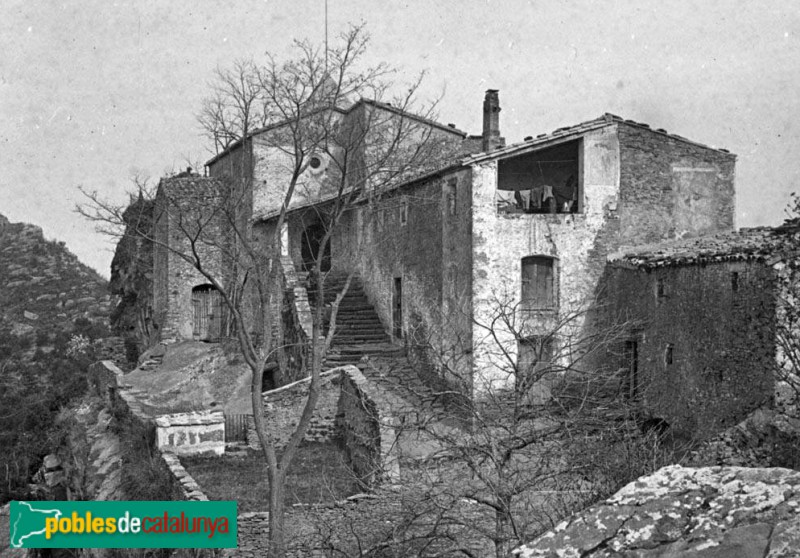 Canet d'Adri - Santuari de Santa Maria de Rocacorba (Foto: <i>Joan Xicart -Arxiu Fotogràfic Centre Excursionista de Catalunya-</i>, 1926) Canet d'Adri - Santuari de Santa Maria de Rocacorba