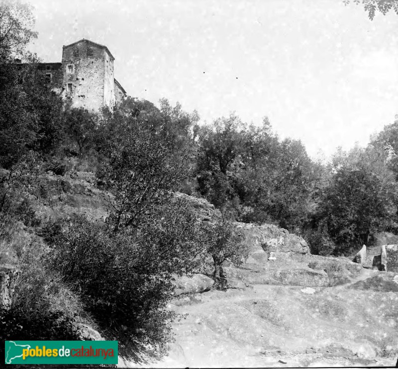 Canet d'Adri - Parc de la Font de la Torre (Foto: <i>Josep Salvany -Fons Salvany. Biblioteca de Catalunya-</i>, 1924) Canet d'Adri - Parc de la Font de la Torre