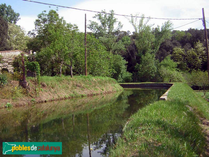 Canet d'Adri - Molí d'en Baptista (Foto: <i>Cos d'Agents Rurals -invarquit.cultura.gencat.cat-</i>, 2014) Canet d'Adri - Molí d'en Baptista