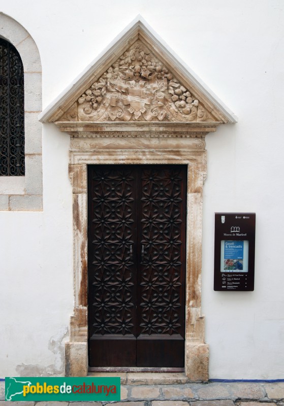 Sitges - Palau Maricel de Mar. Porta procedent del Palau de Raixa (Mallorca)