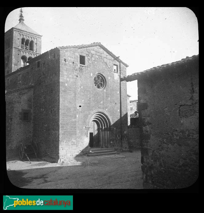 Santa Eugènia de Berga - Església de Santa Eugènia (Foto: Juli Soler -Arxiu Fotogràfic Centre Excursionista de Catalunya-, c1914) Santa Eugènia de Berga - Església de Santa Eugènia