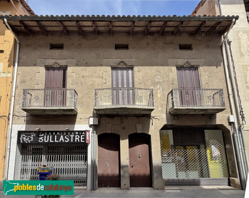 Manlleu - Carrer del Pont, 27 (Foto: Albert Esteves, 2026) Manlleu - Carrer del Pont, 27