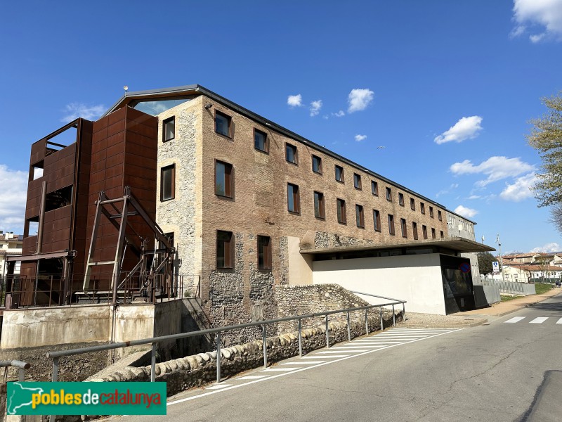 Manlleu - Fàbrica de Can Sanglas