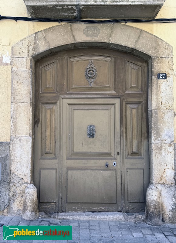 Falset - Carrer de Dalt. Can Pujol (Foto: Albert Esteves, 2026) Falset - Carrer de Dalt. Can Pujol
