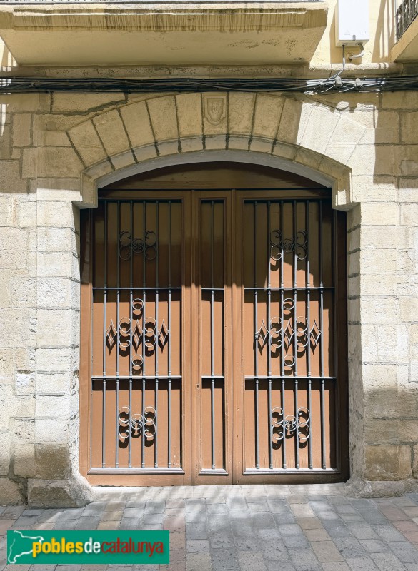 Falset - Carrer de Dalt. Antiga abadia (Foto: Albert Esteves, 2026) Falset - Carrer de Dalt. Antiga abadia