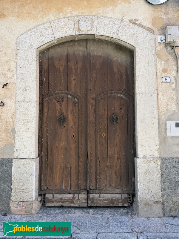 Marçà - Portal de Cal Tarragó, 1872 (Foto: Albert Esteves, 2026) Marçà - Portal de Cal Tarragó, 1872