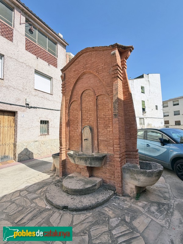 Els Guiamets - Font de la plaça de Pau Castellví