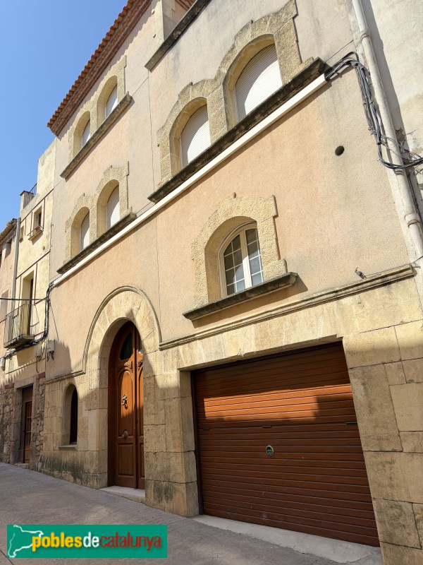 Ulldemolins - Carrer Major, 19 (Foto: Albert Esteves, 2026) Ulldemolins - Carrer Major, 19