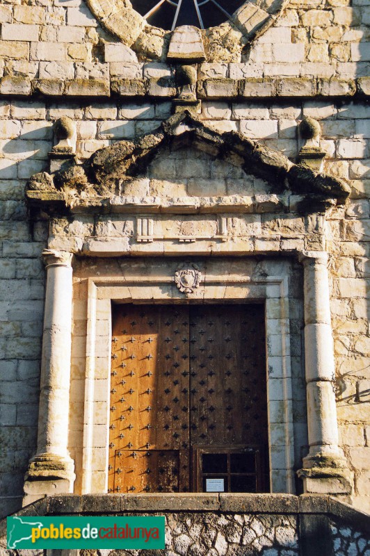 Cornudella de Montsant - Església de Santa Maria (Foto: <i>Jordi Contijoch -invarquit.cultura.gencat.cat-</i>, 2007) Cornudella de Montsant - Església de Santa Maria