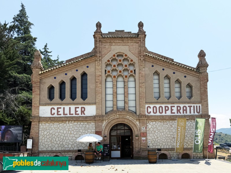 Cornudella de Montsant - Celler cooperatiu (Foto: Albert Esteves, 2026) Cornudella de Montsant - Celler cooperatiu