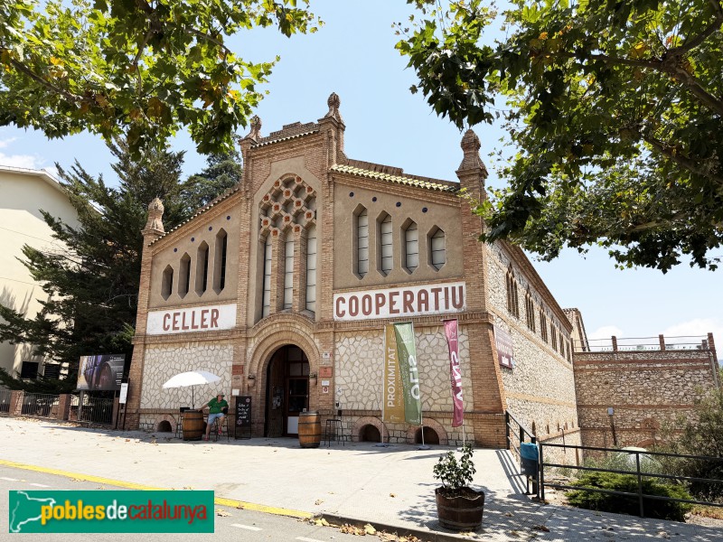 Cornudella de Montsant - Celler cooperatiu (Foto: Albert Esteves, 2026) Cornudella de Montsant - Celler cooperatiu