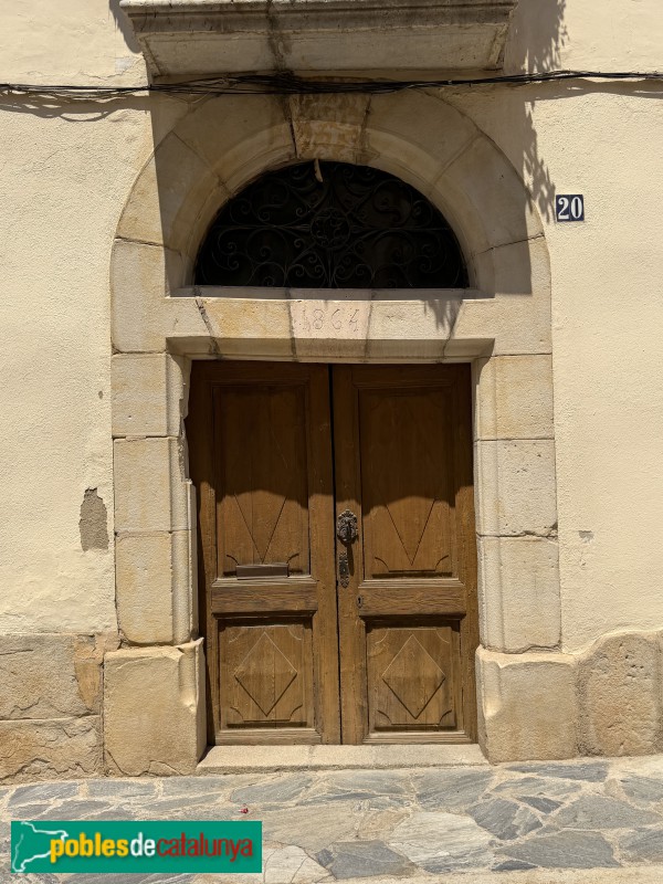Cornudella de Montsant - Carrer Major, 20 (1864) (Foto: Albert Esteves, 2026) Cornudella de Montsant - Carrer Major, 20 (1864)