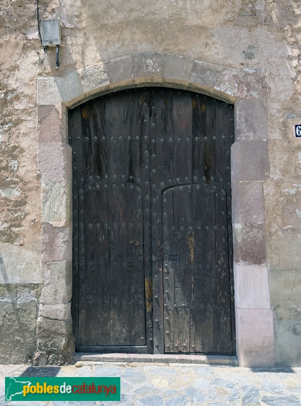 Cornudella de Montsant - Carrer Major, 64 (1788) (Foto: Albert Esteves, 2026) Cornudella de Montsant - Carrer Major, 64 (1788)