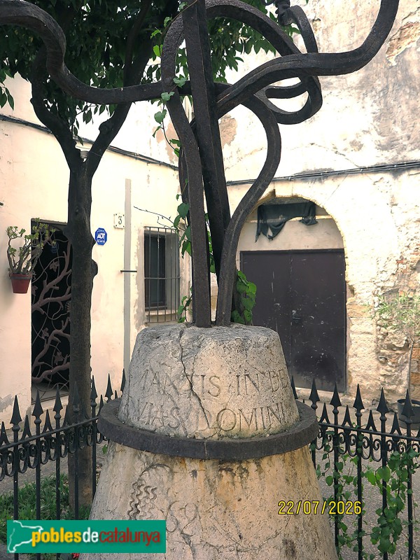 Tarragona - Escultura Sant Joan Baptista (Plaça de Sant Joan) (Foto: Josep Antoni Rius, 2026) Tarragona - Escultura Sant Joan Baptista (Plaça de Sant Joan)
