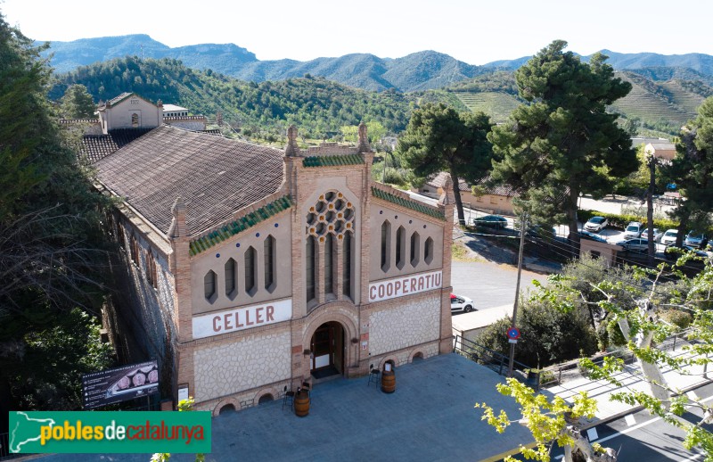 Cornudella de Montsant - Celler cooperatiu (Foto: Francesc Vidal-Barraquer, 2024) Cornudella de Montsant - Celler cooperatiu