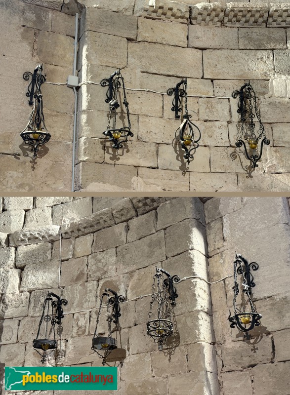Cornudella de Montsant - Església de Santa Maria de Siurana. Llànties votives de ferro forjat (segle XIX) (Foto: Albert Esteves, 2026) Cornudella de Montsant - Església de Santa Maria de Siurana. Llànties votives de ferro forjat (segle XIX)