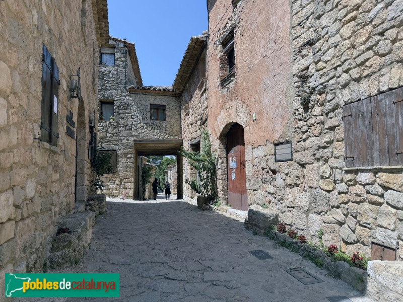 Cornudella de Montsant - Siurana. Plaça Vella (Foto: Albert Esteves, 2026) Cornudella de Montsant - Siurana. Plaça Vella