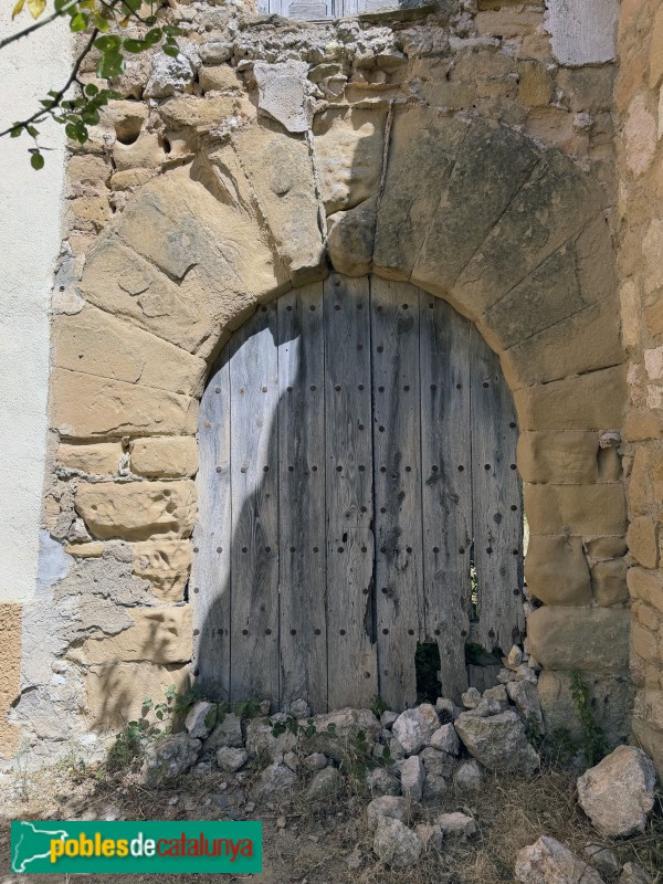 Cornudella de Montsant - Albarca. Portal adovellat (Foto: Albert Esteves, 2026) Cornudella de Montsant - Albarca. Portal adovellat