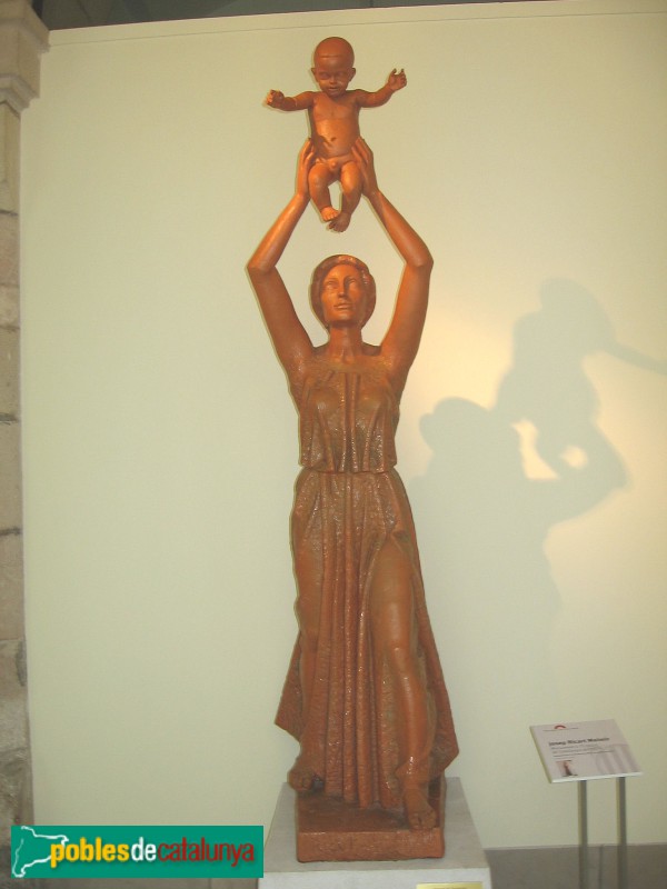 Les Masies de Roda - Monument a l'Estaut de Sau. Figura original al Parlament de Catalunya