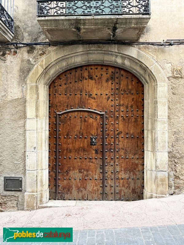 Poboleda - Portal de 1857 (Foto: Albert Esteves, 2026) Poboleda - Portal de 1857