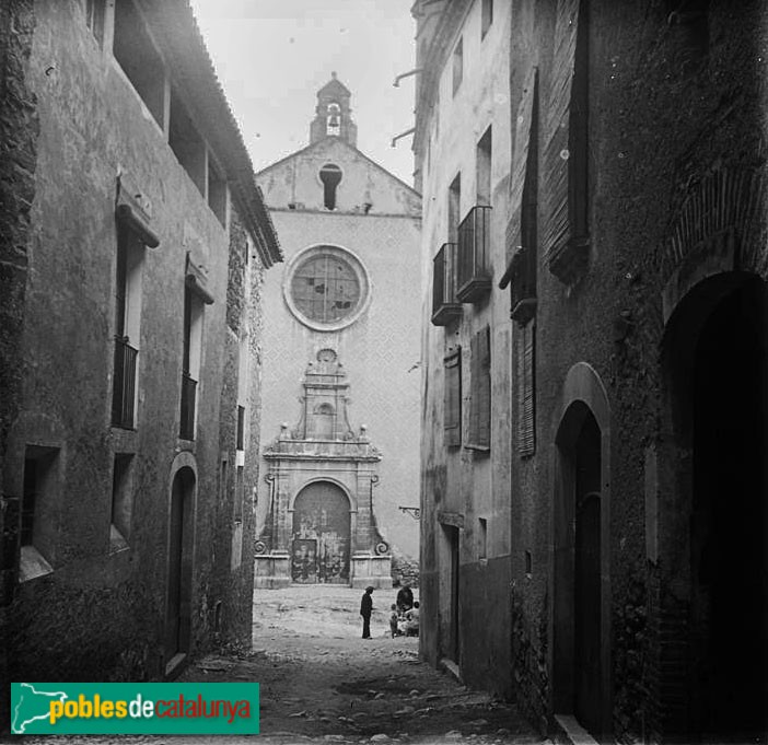 Poboleda - Església de Sant Pere (Foto: <i>Josep Salvany -Fons Salvany. Biblioteca de Catalunya-</i>, 1921) Poboleda - Església de Sant Pere