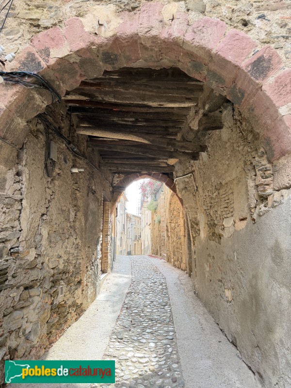 Gratallops - Porxo del carrer Major