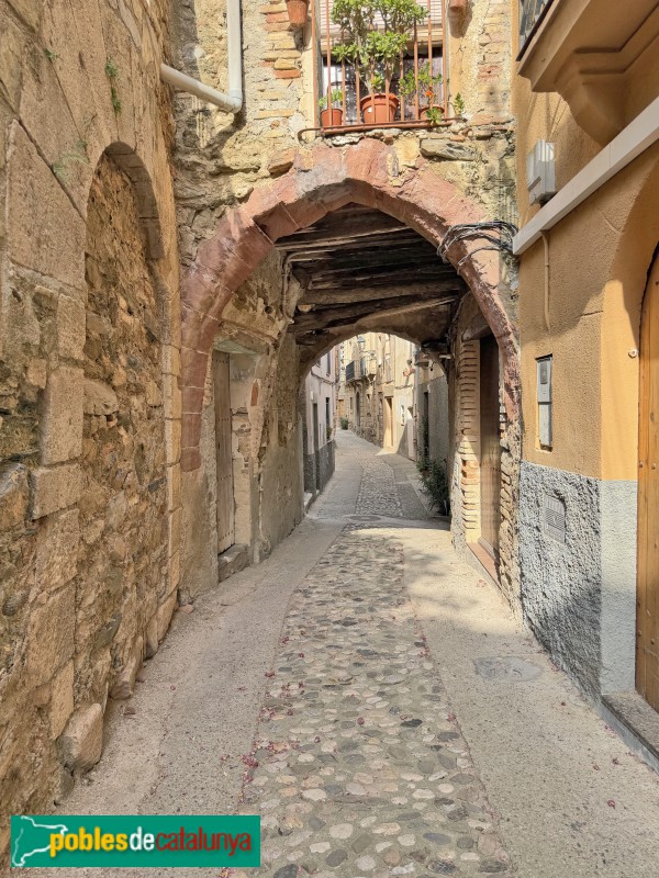 Gratallops - Porxo del carrer Major