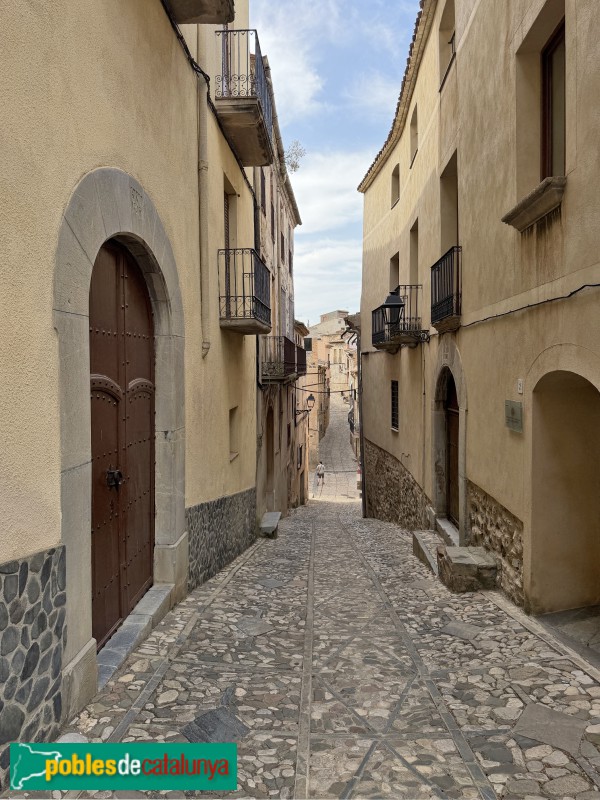 Torroja del Priorat - Carrer Major