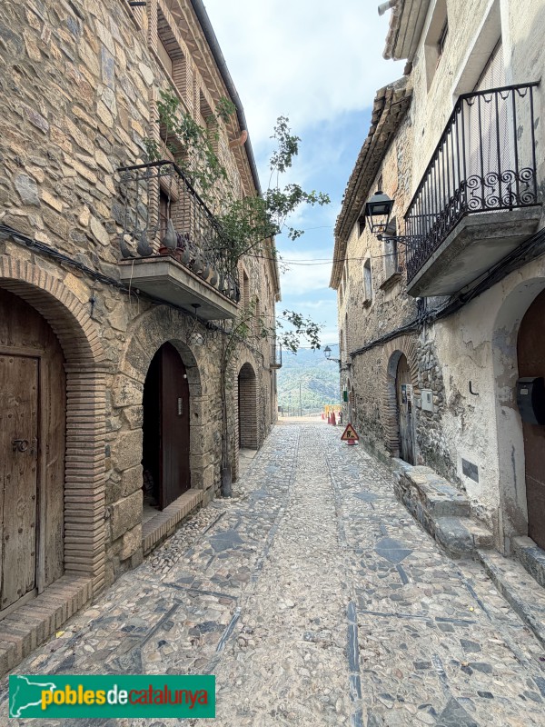 Torroja del Priorat - Carrer Major