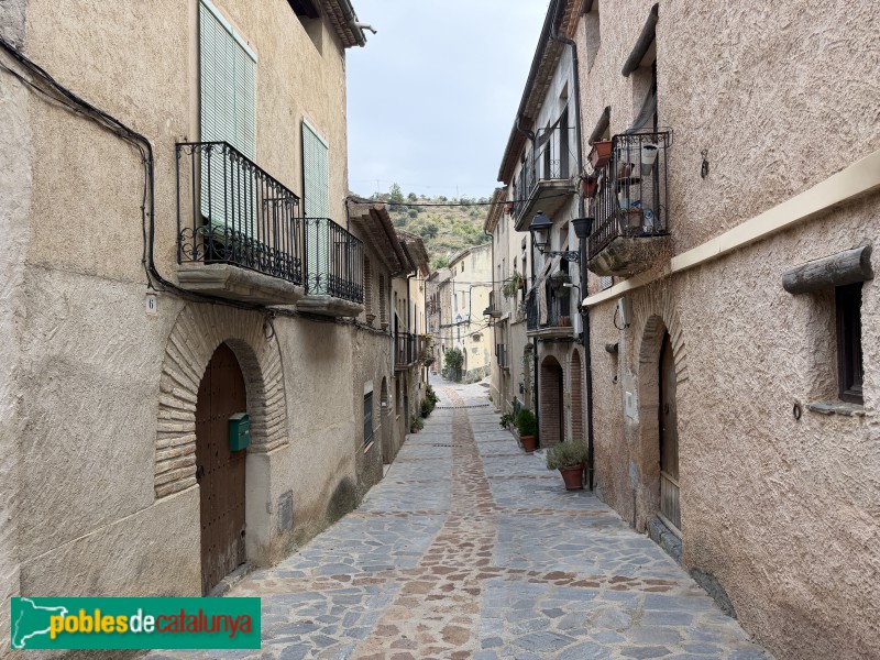 Torroja del Priorat - Carrer Major