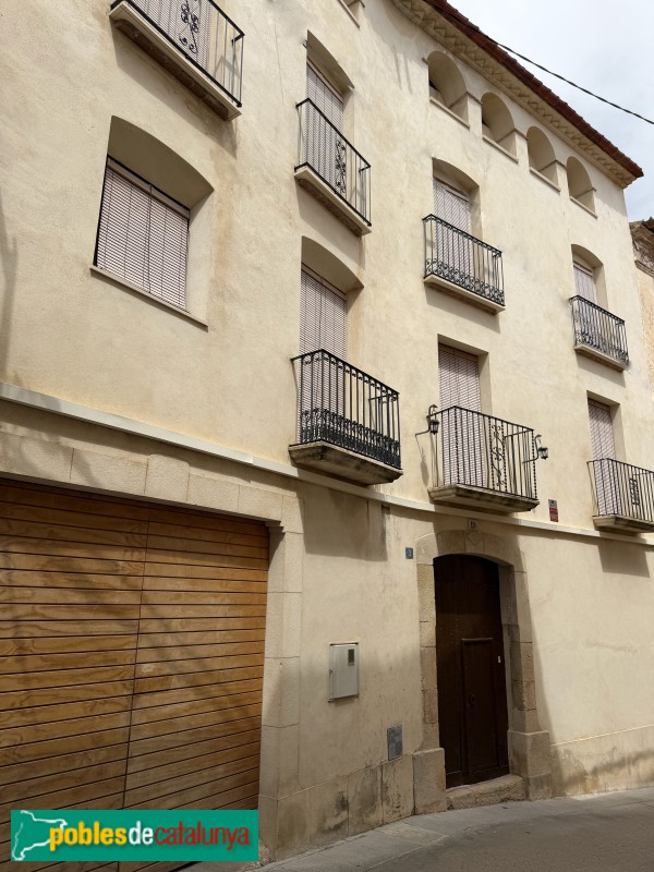 El Masroig - Carrer Major. Cal Serraller