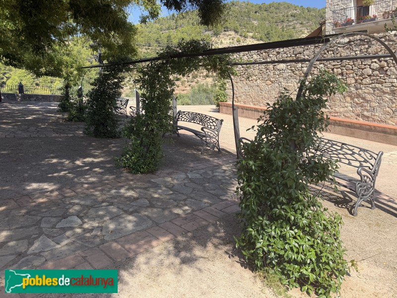 Pradell de la Teixeta - Plaça dels Vellets