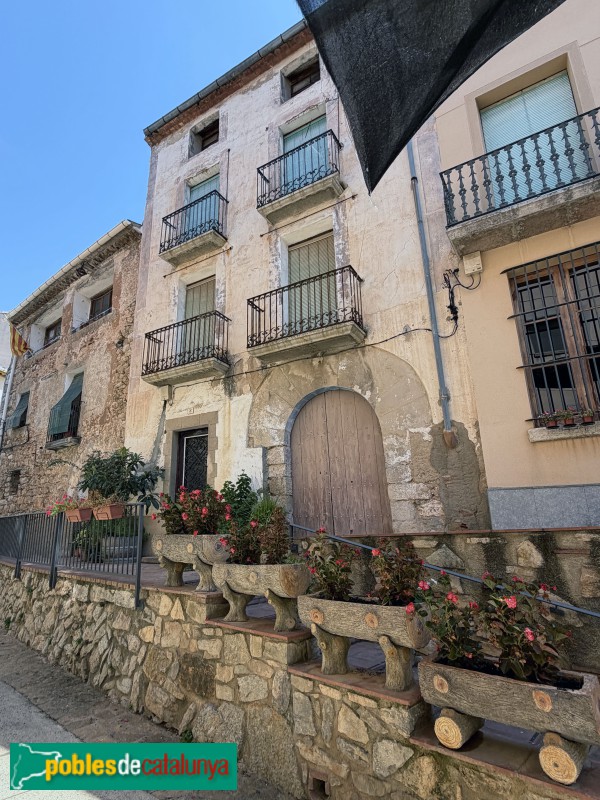 La Torre de Fontaubella - Carrer Major (Foto: Albert Esteves, 2026) La Torre de Fontaubella - Carrer Major