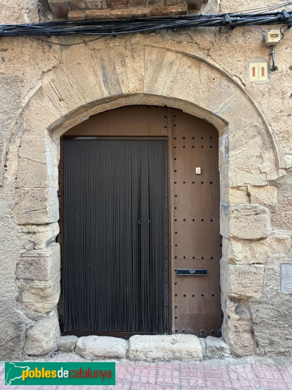Bellmunt del Priorat - Carrer Major (Foto: Albert Esteves, 2026) Bellmunt del Priorat - Carrer Major