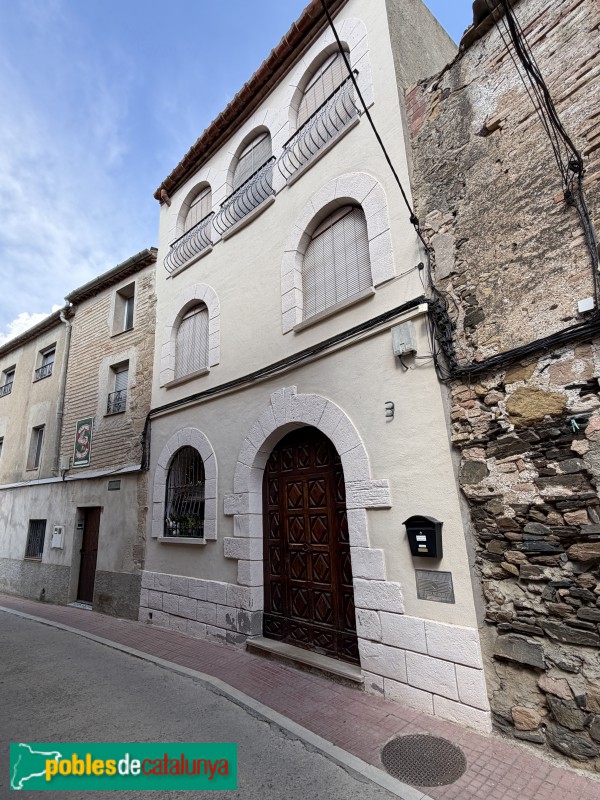 Bellmunt del Priorat - Carrer Major (Foto: Albert Esteves, 2026) Bellmunt del Priorat - Carrer Major