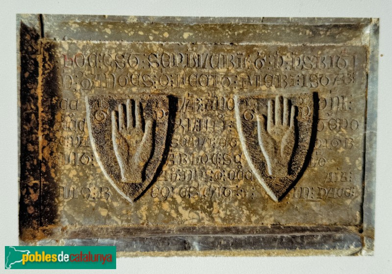 Bolvir - Església de la Mare de Déu de l'Esperança. Làpida de Guillem Pere, de 1347 (cartell in situ)