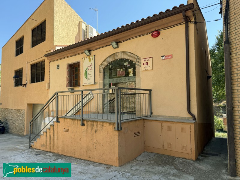 Margalef - Carrer dels Molins. Centre d'Interpretació de l'Oli (Foto: Albert Esteves, 2026) Margalef - Carrer dels Molins. Centre d'Interpretació de l'Oli