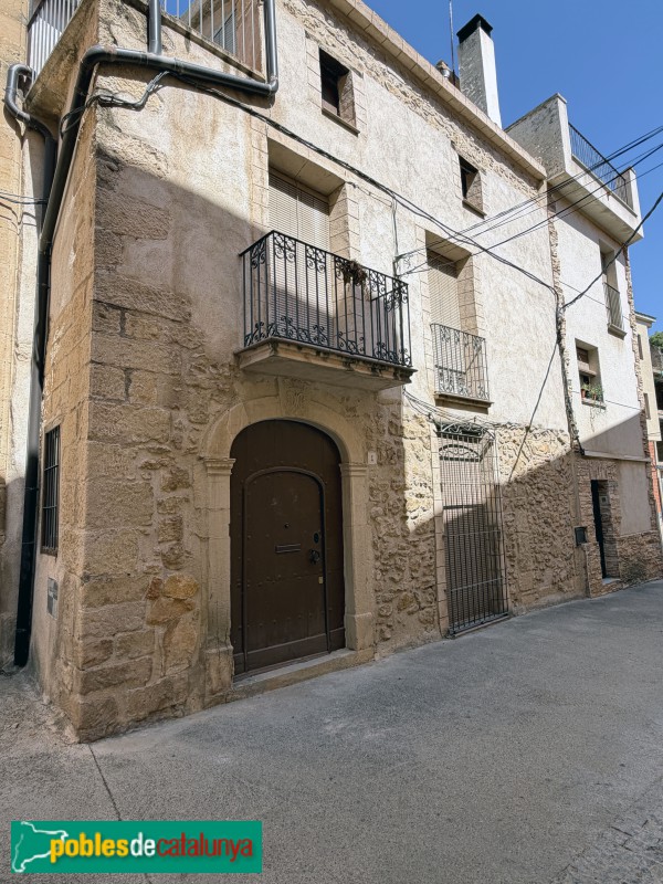 La Bisbal de Montsant - Carrer Major (Foto: Albert Esteves, 2026) La Bisbal de Montsant - Carrer Major